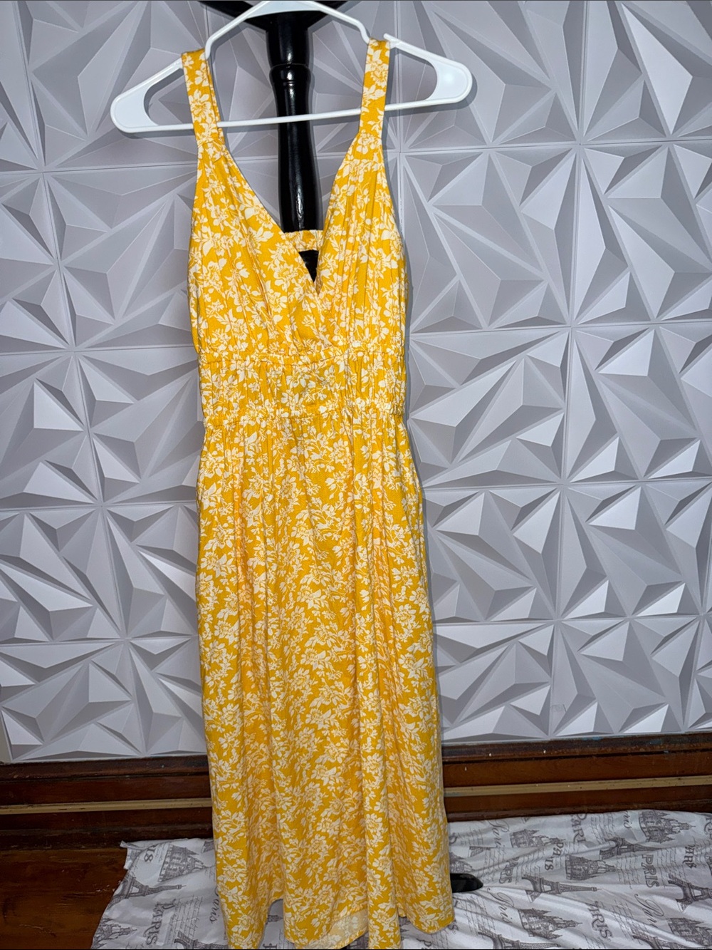 Universal Thread Yellow Floral V-Neck Maxi Dress